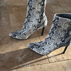 Steve Madden Black and White Snakeskin Heeled Boots